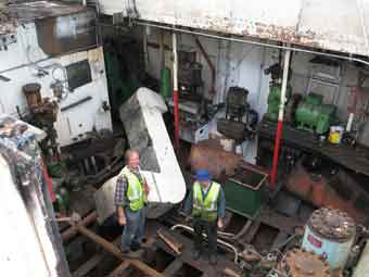 freeing up the auxilliary engines for lifting