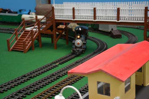 model rail line crossing